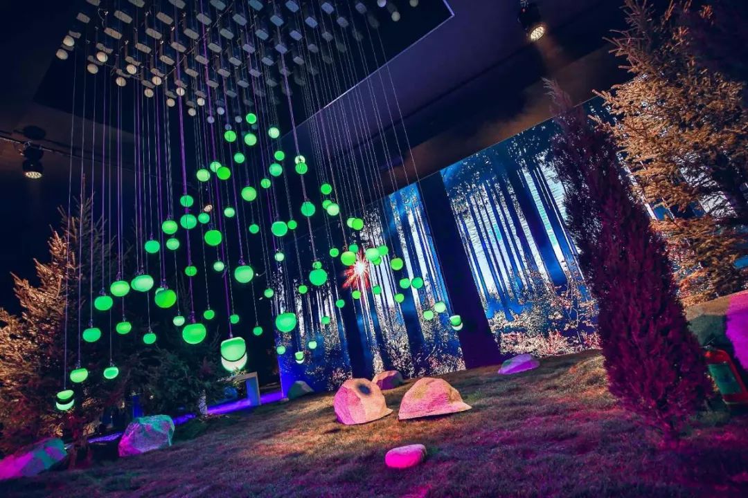 這部座駕的發(fā)布會(huì)太浪漫溫馨了，真的是為愛(ài)選擇｜態(tài)度有腔調(diào)
