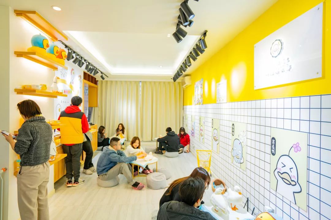 鴨鴨主題快閃店活動(dòng)萌翻了，2020擼鴉不擼貓，沖鴨