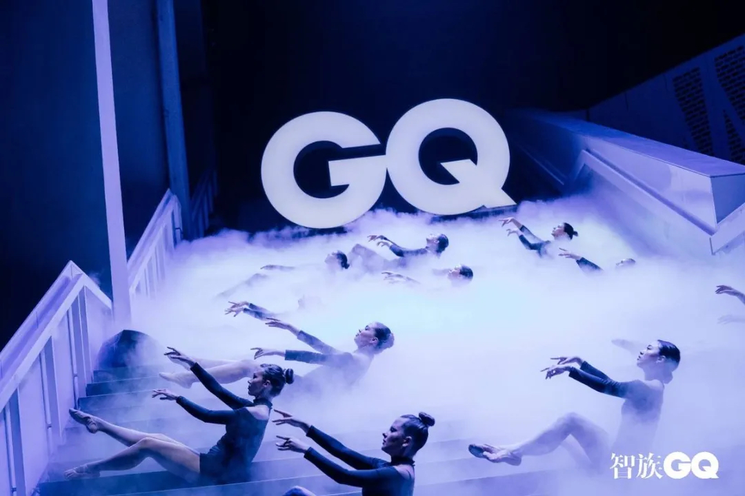 GQ年度人物盛典活動策劃把樓梯打造成國內(nèi)首個(gè)紅毯LIVE SHOW - 第11張 - 會展活動策劃CCASY.COM GQ年度人物盛典活動策劃把樓梯打造成國內(nèi)首個(gè)紅毯LIVE SHOW - 第11張