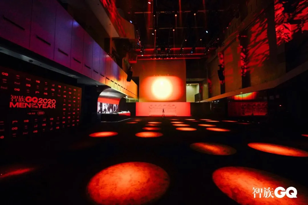 GQ年度人物盛典活動策劃把樓梯打造成國內(nèi)首個(gè)紅毯LIVE SHOW - 第15張 - 會展活動策劃CCASY.COM GQ年度人物盛典活動策劃把樓梯打造成國內(nèi)首個(gè)紅毯LIVE SHOW - 第15張