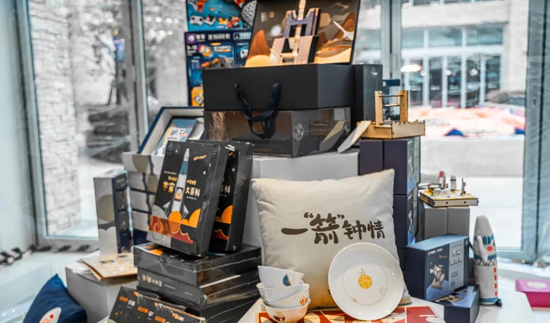 「星際計(jì)劃」藝術(shù)展覽活動策劃首登魔都，開啟今日份星際漫游